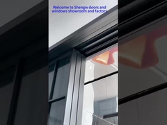 कांच के तह दरवाजे